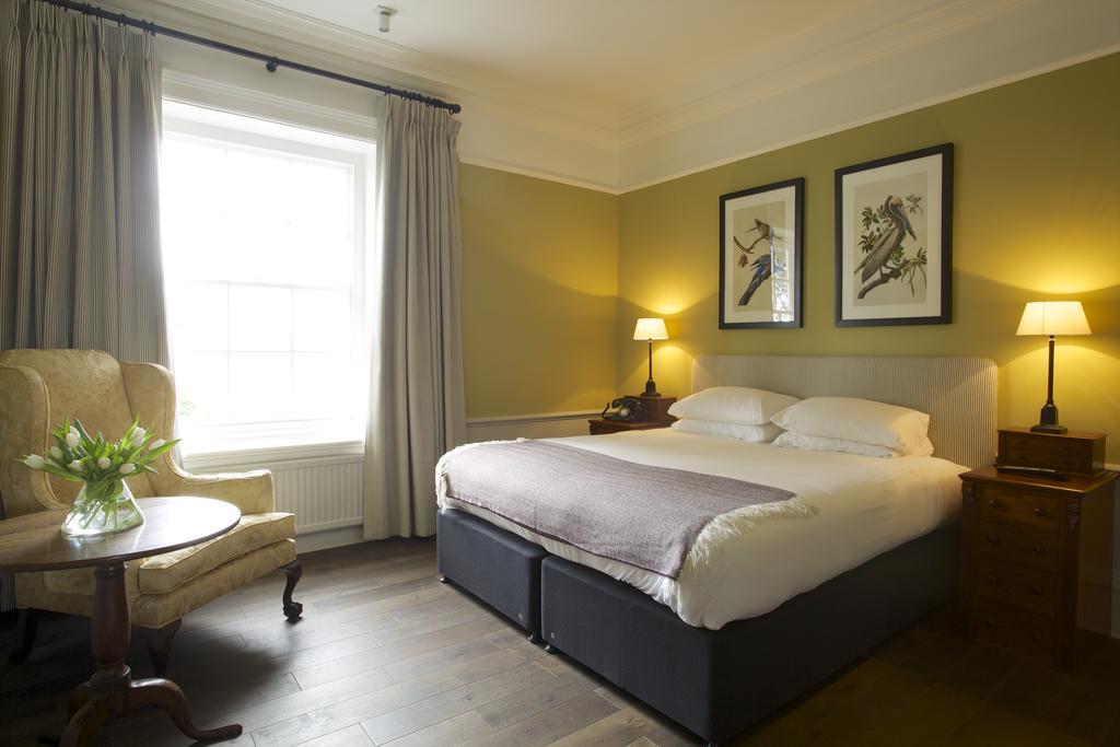 The Manor At Sway - Hotel, Restaurant And Gardens Exterior foto