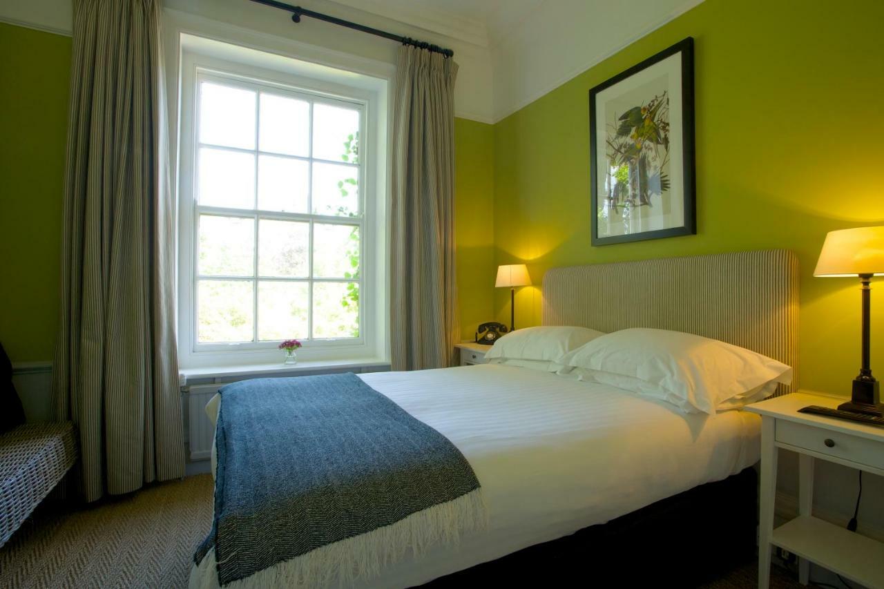 The Manor At Sway - Hotel, Restaurant And Gardens Exterior foto